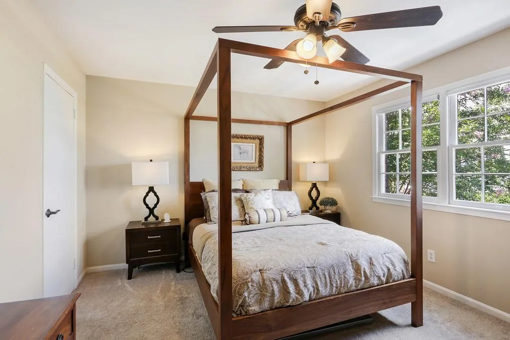6520 Roswell Road Unit #8, Atlanta, Georgia 30328, 2 Bedrooms Bedrooms, ,1 BathroomBathrooms,Residential,Sold,6520 Roswell Road Unit #8,6585223