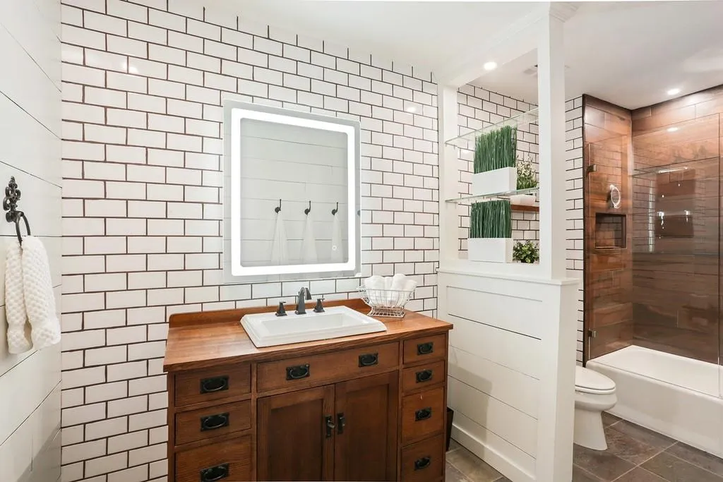 6520 Roswell Road Unit #8, Atlanta, Georgia 30328, 2 Bedrooms Bedrooms, ,1 BathroomBathrooms,Residential,Sold,6520 Roswell Road Unit #8,6585223