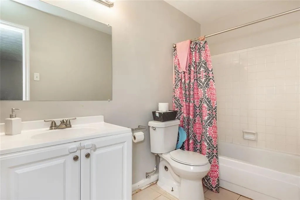 365 Winding River Drive, Atlanta, Georgia 30350, 2 Bedrooms Bedrooms, ,2 BathroomsBathrooms,Residential,For Sale,365 Winding River Drive,7589811