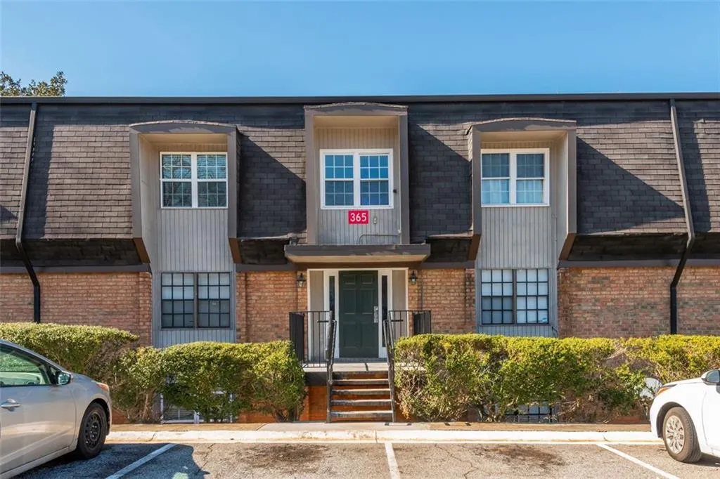 365 Winding River Drive, Atlanta, Georgia 30350, 2 Bedrooms Bedrooms, ,2 BathroomsBathrooms,Residential,For Sale,365 Winding River Drive,7589811
