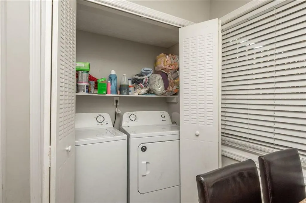 365 Winding River Drive, Atlanta, Georgia 30350, 2 Bedrooms Bedrooms, ,2 BathroomsBathrooms,Residential,For Sale,365 Winding River Drive,7589811