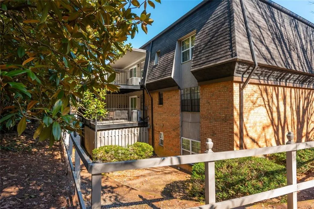 365 Winding River Drive, Atlanta, Georgia 30350, 2 Bedrooms Bedrooms, ,2 BathroomsBathrooms,Residential,For Sale,365 Winding River Drive,7589811