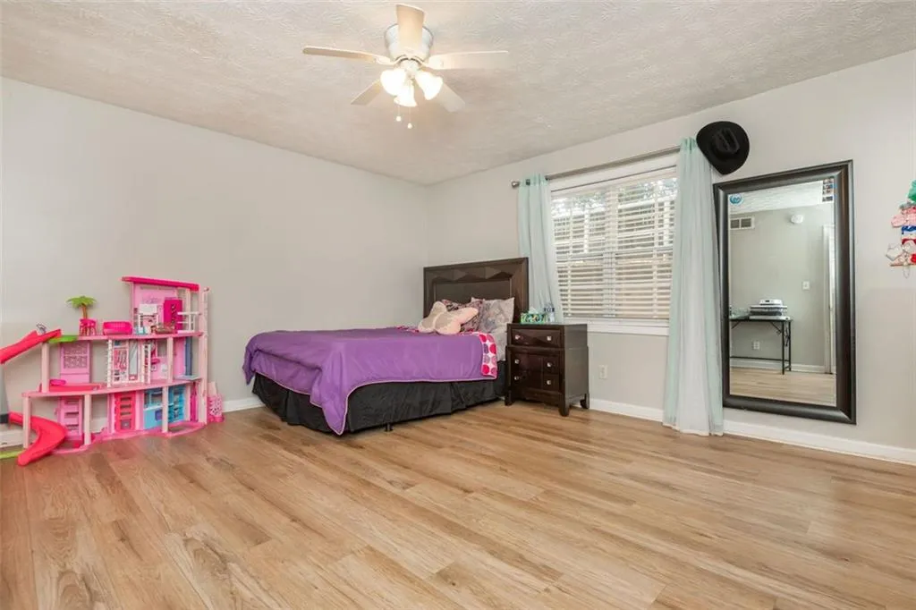 365 Winding River Drive, Atlanta, Georgia 30350, 2 Bedrooms Bedrooms, ,2 BathroomsBathrooms,Residential,For Sale,365 Winding River Drive,7589811