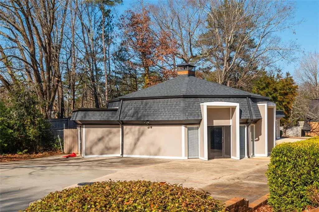 365 Winding River Drive, Atlanta, Georgia 30350, 2 Bedrooms Bedrooms, ,2 BathroomsBathrooms,Residential,For Sale,365 Winding River Drive,7589811