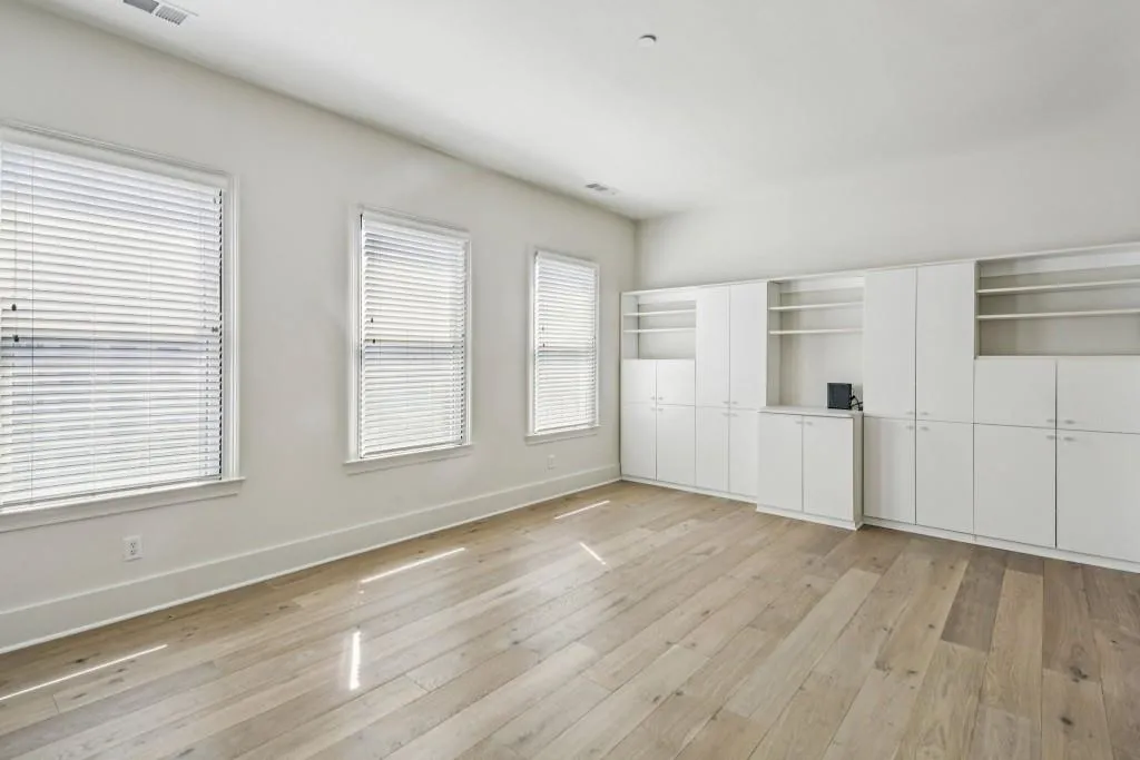 2500 Peachtree Road Nw Unit 405s, Atlanta, Georgia 30305, 2 Bedrooms Bedrooms, 0 ,2 BathroomsBathrooms,Residential,For Sale,2500 Peachtree Road Nw Unit 405s,7712012