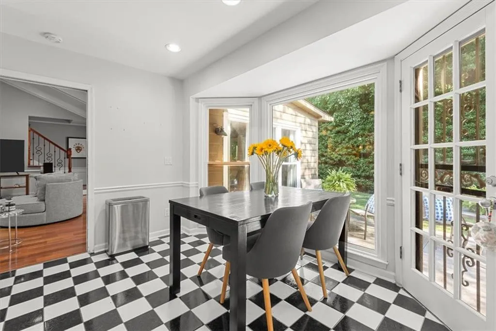 Breakfast area leading to family room