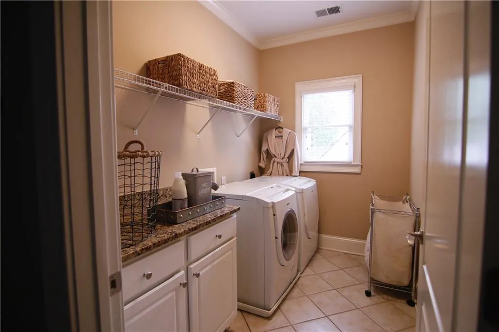 120 Windsor Cove, Sandy Springs, Georgia 30328, 5 Bedrooms Bedrooms, ,5 BathroomsBathrooms,Residential,Sold,120 Windsor Cove,6029885