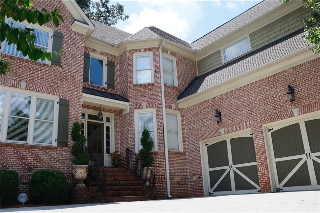 120 Windsor Cove, Sandy Springs, Georgia 30328, 5 Bedrooms Bedrooms, ,5 BathroomsBathrooms,Residential,Sold,120 Windsor Cove,6029885