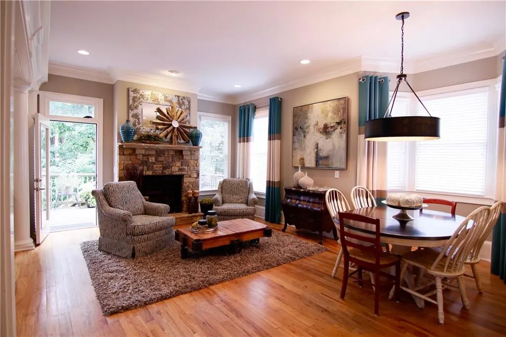 120 Windsor Cove, Sandy Springs, Georgia 30328, 5 Bedrooms Bedrooms, ,5 BathroomsBathrooms,Residential,Sold,120 Windsor Cove,6029885