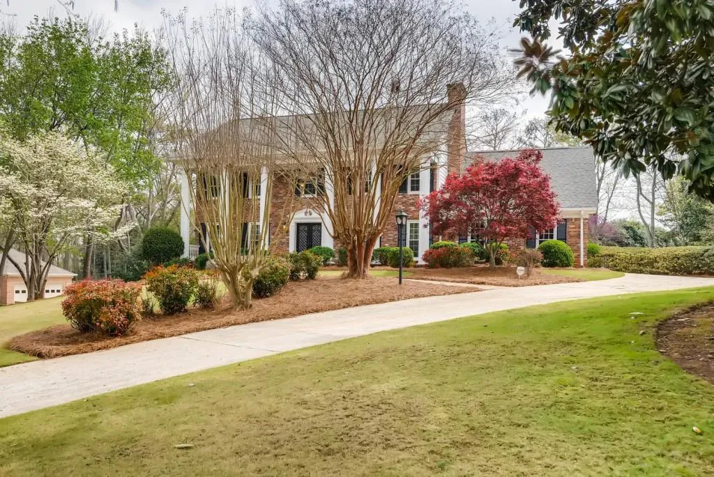 7535 Chaparral Drive, Sandy Springs, Georgia 30350, 5 Bedrooms Bedrooms, ,3 BathroomsBathrooms,Residential,Sold,7535 Chaparral Drive,5825542