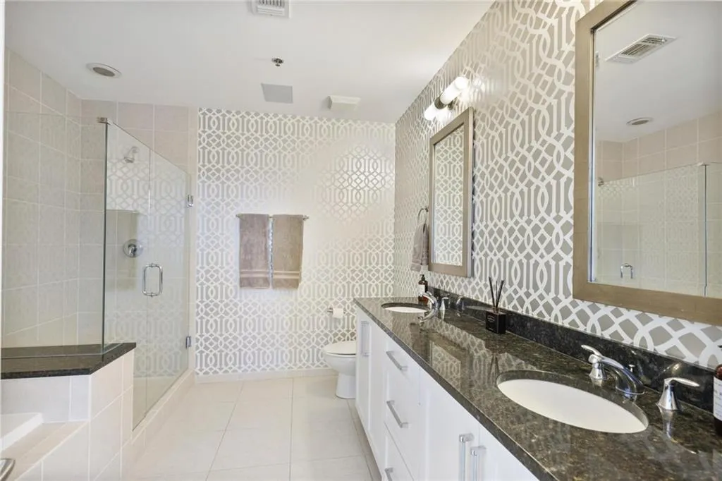 1080 Peachtree Street Ne Unit 3303, Atlanta, Georgia 30309, 2 Bedrooms Bedrooms, ,2 BathroomsBathrooms,Residential,For Sale,1080 Peachtree Street Ne Unit 3303,7636217