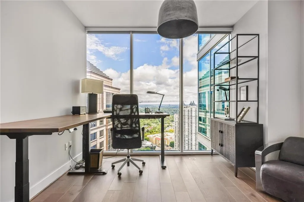 1080 Peachtree Street Ne Unit 3303, Atlanta, Georgia 30309, 2 Bedrooms Bedrooms, ,2 BathroomsBathrooms,Residential,For Sale,1080 Peachtree Street Ne Unit 3303,7636217