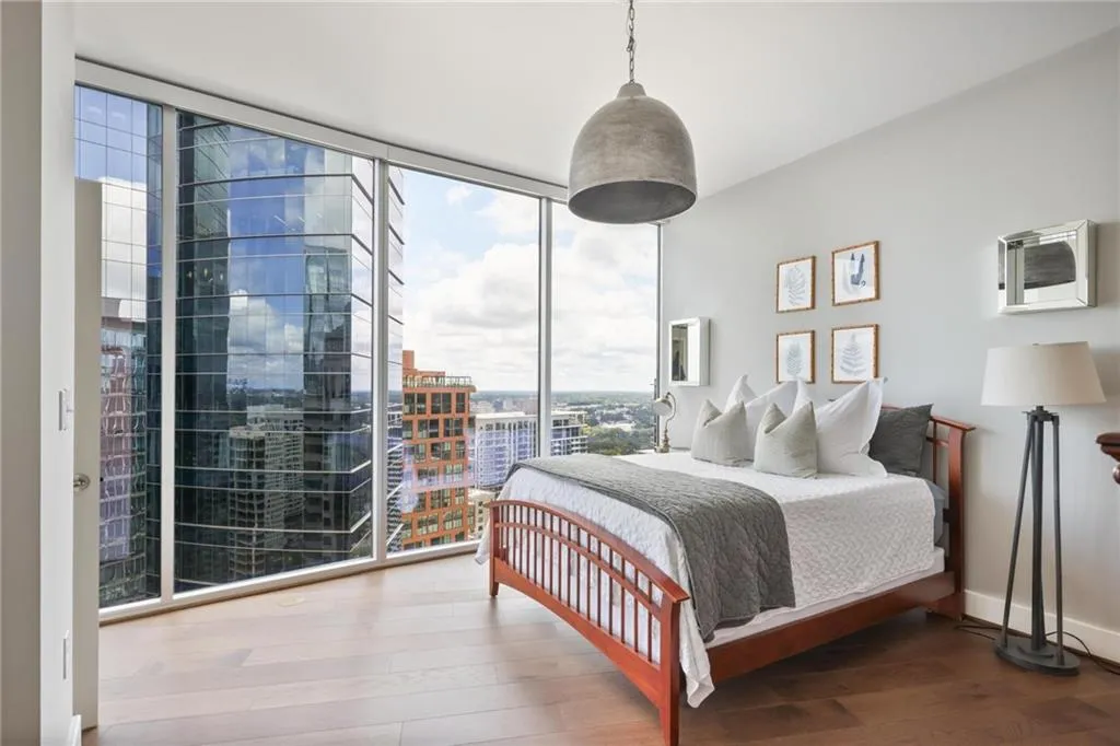 1080 Peachtree Street Ne Unit 3303, Atlanta, Georgia 30309, 2 Bedrooms Bedrooms, ,2 BathroomsBathrooms,Residential,For Sale,1080 Peachtree Street Ne Unit 3303,7636217