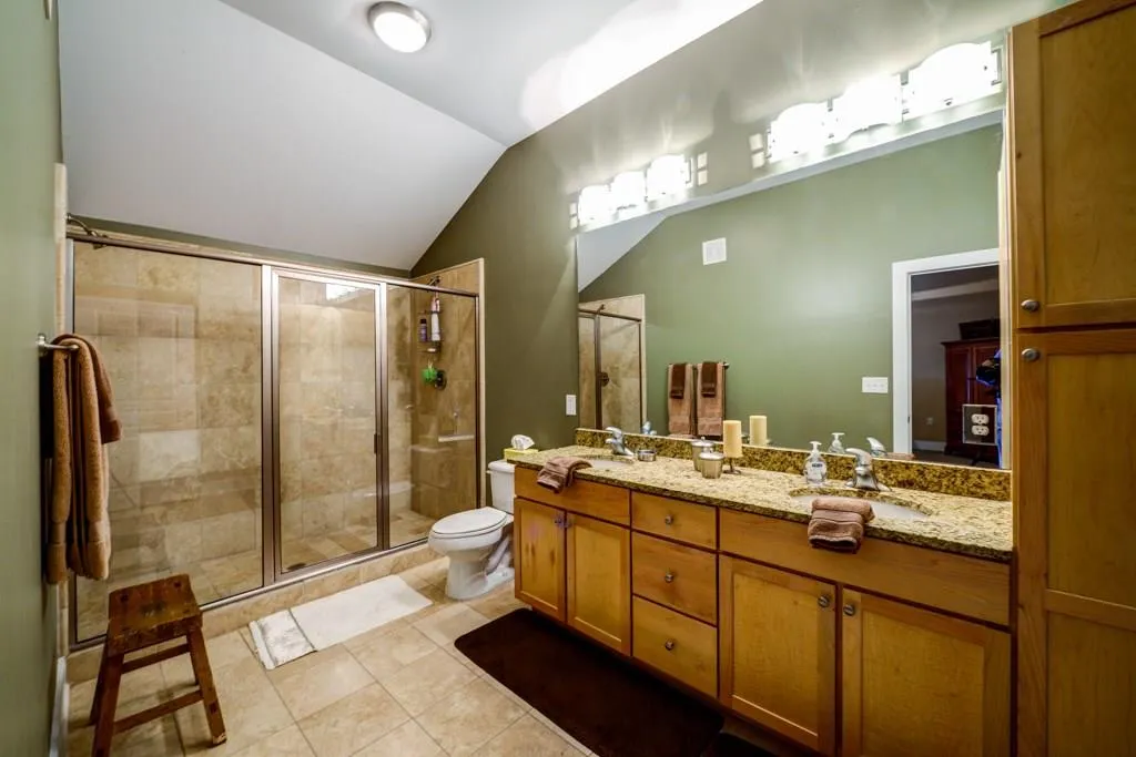 799 Hammond Drive Unit 413, Sandy Springs, Georgia 30328, 2 Bedrooms Bedrooms, ,1 BathroomBathrooms,Residential,Sold,799 Hammond Drive Unit 413,5784813