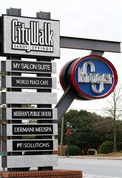 3020 Eamont Terrace, Sandy Springs, Georgia 30328, 5 Bedrooms Bedrooms, ,4 BathroomsBathrooms,Residential,Sold,3020 Eamont Terrace,6061178