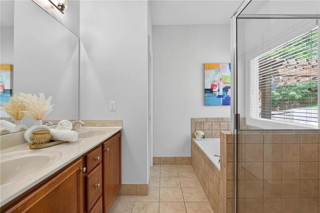 1561 Habershal Road Nw, Atlanta, Georgia 30318, 3 Bedrooms Bedrooms, ,2 BathroomsBathrooms,Residential,For Sale,1561 Habershal Road Nw,7647959