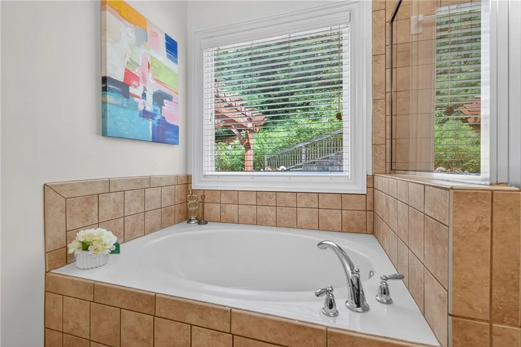 1561 Habershal Road Nw, Atlanta, Georgia 30318, 3 Bedrooms Bedrooms, ,2 BathroomsBathrooms,Residential,For Sale,1561 Habershal Road Nw,7647959