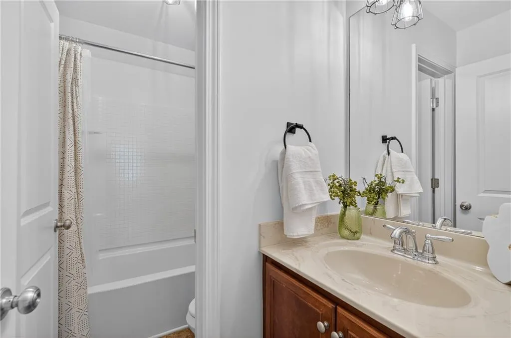1561 Habershal Road Nw, Atlanta, Georgia 30318, 3 Bedrooms Bedrooms, ,2 BathroomsBathrooms,Residential,For Sale,1561 Habershal Road Nw,7647959