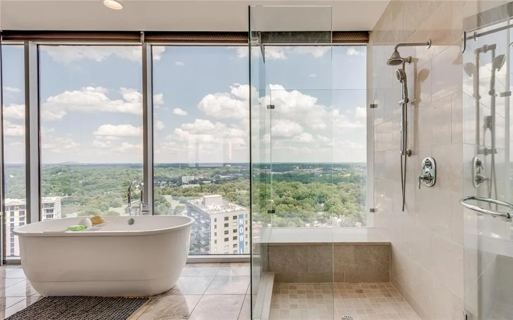 1065 Peachtree Street Ne Unit 3205, Atlanta, Georgia 30309, 2 Bedrooms Bedrooms, ,2 BathroomsBathrooms,Residential,Sold,1065 Peachtree Street Ne Unit 3205,5869168