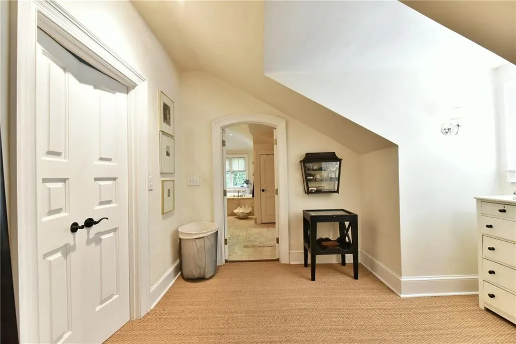 5200 Long Island Drive Nw, Atlanta, Georgia 30327, 5 Bedrooms Bedrooms, ,3 BathroomsBathrooms,Residential,Sold,5200 Long Island Drive Nw,5839247