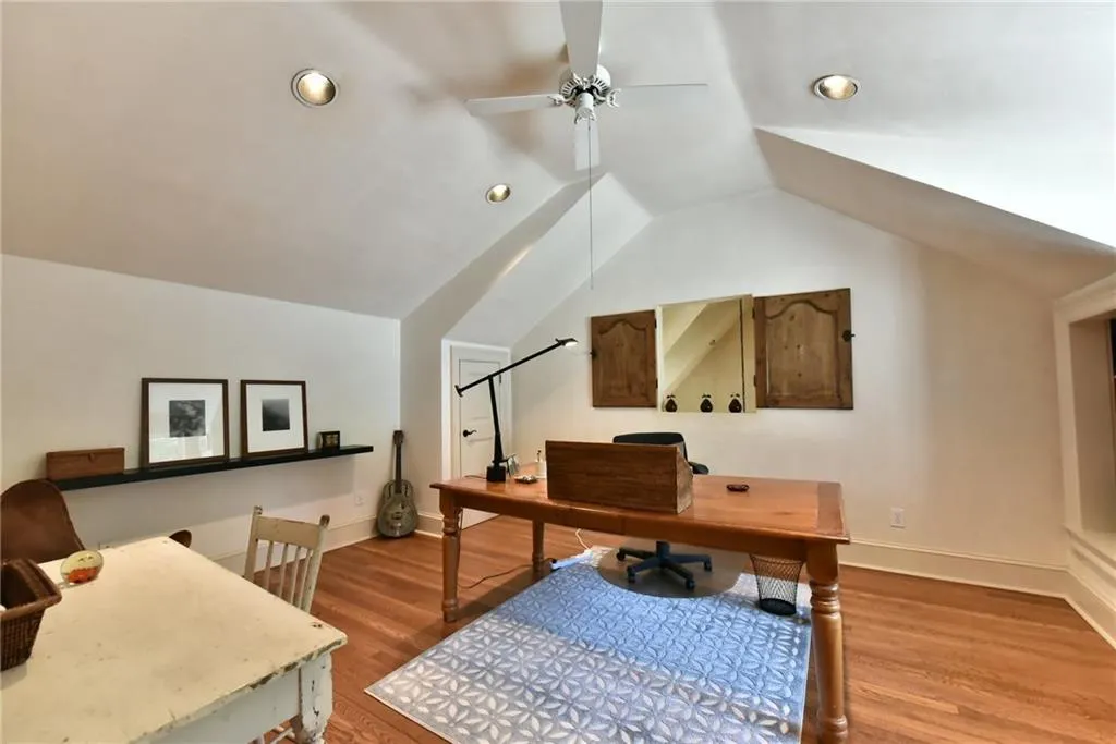 5200 Long Island Drive Nw, Atlanta, Georgia 30327, 5 Bedrooms Bedrooms, ,3 BathroomsBathrooms,Residential,Sold,5200 Long Island Drive Nw,5839247