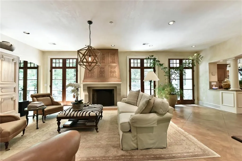 5200 Long Island Drive Nw, Atlanta, Georgia 30327, 5 Bedrooms Bedrooms, ,3 BathroomsBathrooms,Residential,Sold,5200 Long Island Drive Nw,5839247
