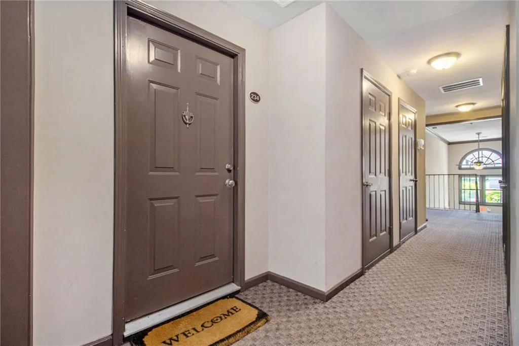 1538 Chantilly Drive Unit 234, Brookhaven, Georgia 30324, 1 Bedroom Bedrooms, ,1 BathroomBathrooms,Residential,For Sale,1538 Chantilly Drive Unit 234,7609789