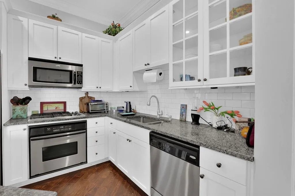 11 Perimeter Center E Unit 1114, Atlanta, Georgia 30324, 1 Bedroom Bedrooms, ,1 BathroomBathrooms,Residential,For Sale,11 Perimeter Center E Unit 1114,7648814