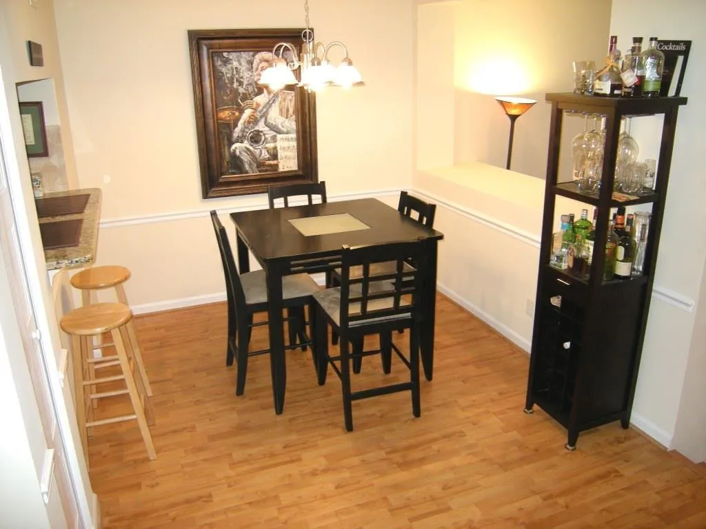 5210 Chemin De Vie Unit 5210, Atlanta, Georgia 30342, 2 Bedrooms Bedrooms, ,2 BathroomsBathrooms,Residential,Sold,5210 Chemin De Vie Unit 5210,5778685