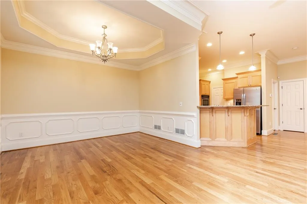 5492 Glenridge Drive Unit 544, Atlanta, Georgia 30342, 4 Bedrooms Bedrooms, ,3 BathroomsBathrooms,Residential,Sold,5492 Glenridge Drive Unit 544,6518151