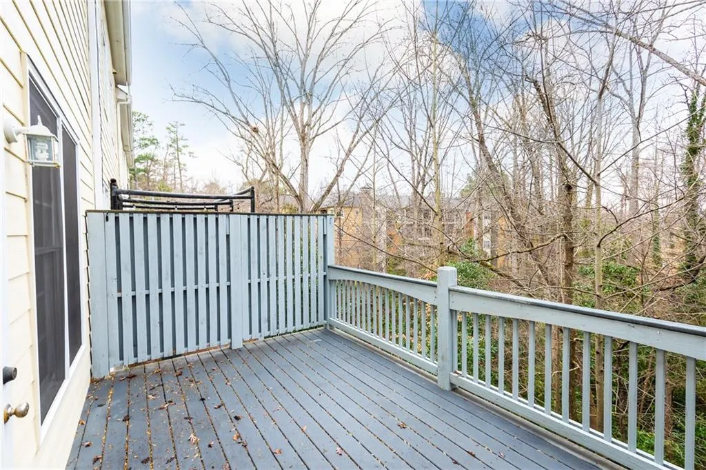 5492 Glenridge Drive Unit 544, Atlanta, Georgia 30342, 4 Bedrooms Bedrooms, ,3 BathroomsBathrooms,Residential,Sold,5492 Glenridge Drive Unit 544,6518151