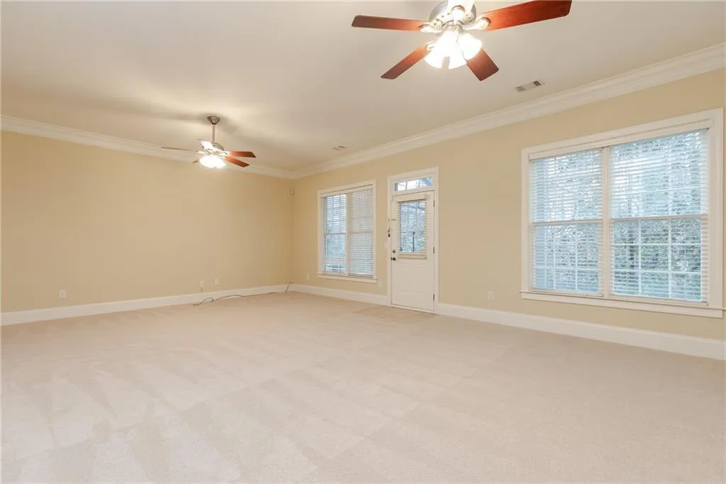5492 Glenridge Drive Unit 544, Atlanta, Georgia 30342, 4 Bedrooms Bedrooms, ,3 BathroomsBathrooms,Residential,Sold,5492 Glenridge Drive Unit 544,6518151