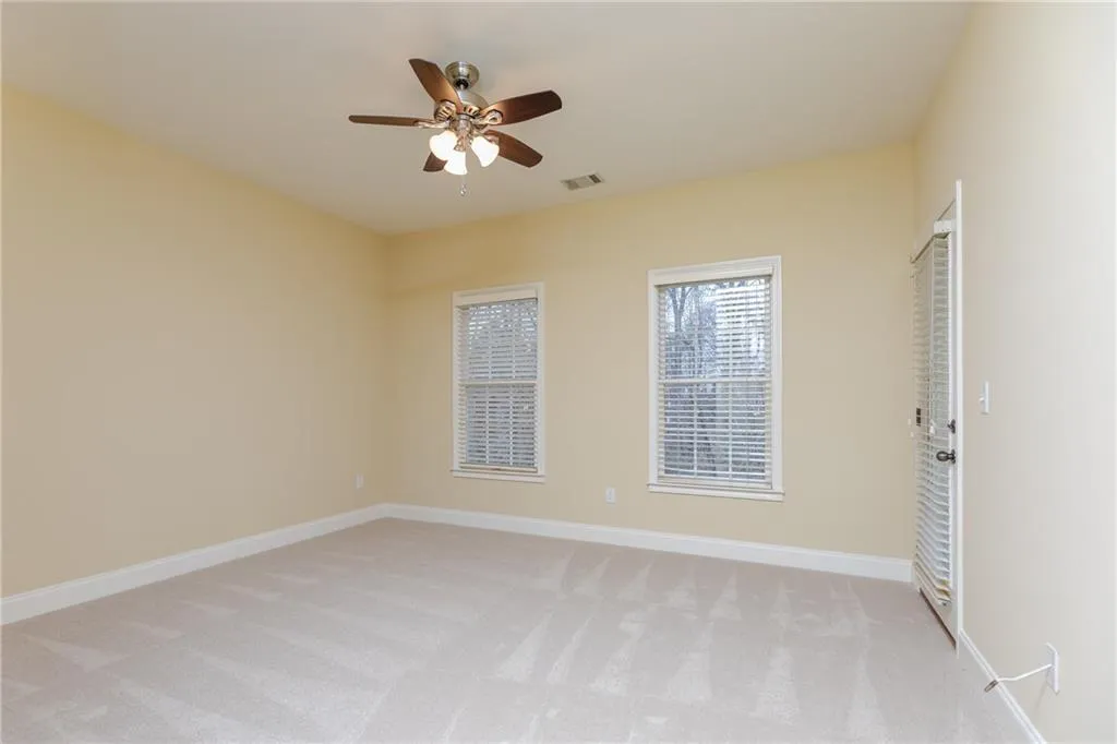 5492 Glenridge Drive Unit 544, Atlanta, Georgia 30342, 4 Bedrooms Bedrooms, ,3 BathroomsBathrooms,Residential,Sold,5492 Glenridge Drive Unit 544,6518151