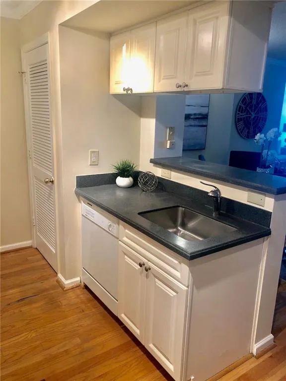 795 Hammond Drive Unit 903, Atlanta, Georgia 30328, 1 Bedroom Bedrooms, ,1 BathroomBathrooms,Residential,Sold,795 Hammond Drive Unit 903,6563160