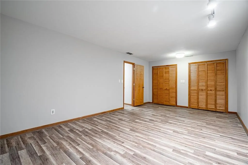 70 Glen Oaks Drive, Sandy Springs, Georgia 30327, 5 Bedrooms Bedrooms, ,4 BathroomsBathrooms,Residential,Sold,70 Glen Oaks Drive,7426730