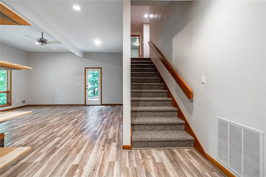 70 Glen Oaks Drive, Sandy Springs, Georgia 30327, 5 Bedrooms Bedrooms, ,4 BathroomsBathrooms,Residential,Sold,70 Glen Oaks Drive,7426730