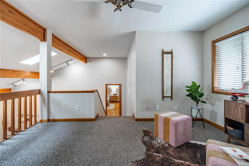 70 Glen Oaks Drive, Sandy Springs, Georgia 30327, 5 Bedrooms Bedrooms, ,4 BathroomsBathrooms,Residential,Sold,70 Glen Oaks Drive,7426730