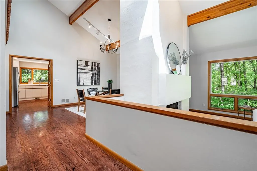 70 Glen Oaks Drive, Sandy Springs, Georgia 30327, 5 Bedrooms Bedrooms, ,4 BathroomsBathrooms,Residential,Sold,70 Glen Oaks Drive,7426730