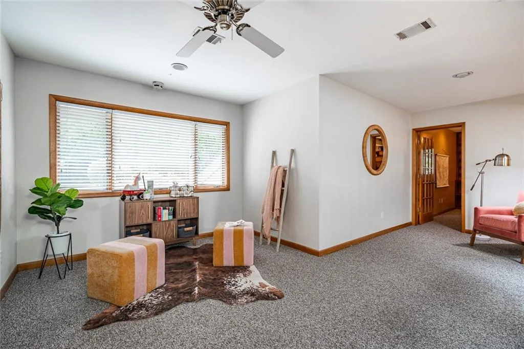 70 Glen Oaks Drive, Sandy Springs, Georgia 30327, 5 Bedrooms Bedrooms, ,4 BathroomsBathrooms,Residential,Sold,70 Glen Oaks Drive,7426730