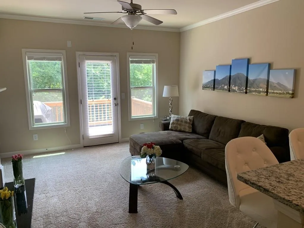 7305 Highland Bluff, Sandy Springs, Georgia 30328, 3 Bedrooms Bedrooms, ,3 BathroomsBathrooms,Residential,Sold,7305 Highland Bluff,6562822