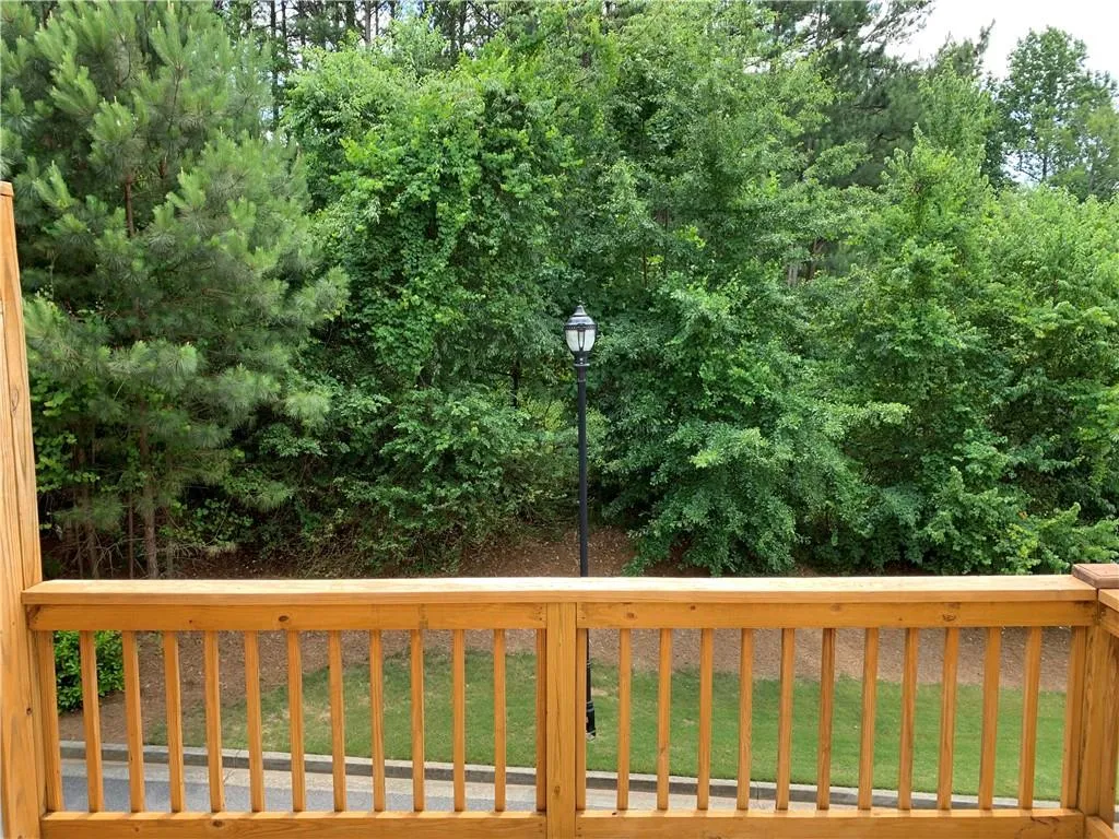 7305 Highland Bluff, Sandy Springs, Georgia 30328, 3 Bedrooms Bedrooms, ,3 BathroomsBathrooms,Residential,Sold,7305 Highland Bluff,6562822