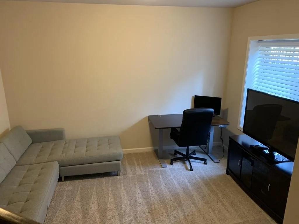 7305 Highland Bluff, Sandy Springs, Georgia 30328, 3 Bedrooms Bedrooms, ,3 BathroomsBathrooms,Residential,Sold,7305 Highland Bluff,6562822