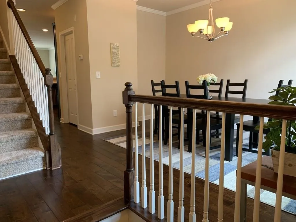 7305 Highland Bluff, Sandy Springs, Georgia 30328, 3 Bedrooms Bedrooms, ,3 BathroomsBathrooms,Residential,Sold,7305 Highland Bluff,6562822