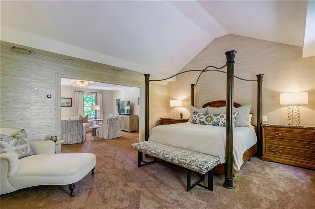 1000 Hightower Trail, Sandy Springs, Georgia 30350, 5 Bedrooms Bedrooms, ,5 BathroomsBathrooms,Residential,Sold,1000 Hightower Trail,7038303