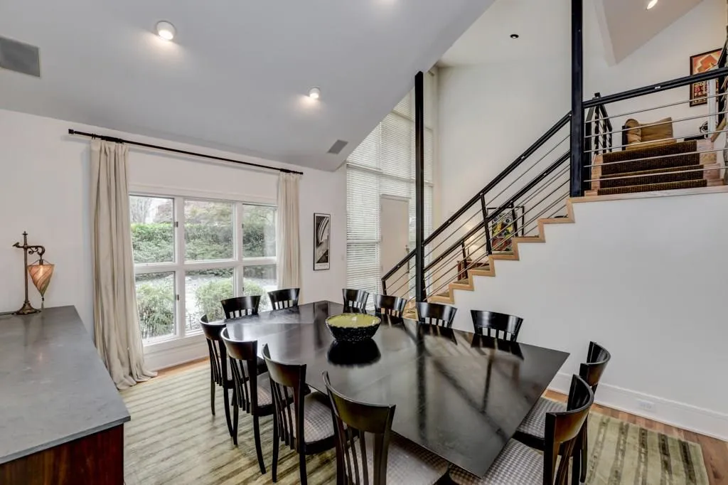 7305 Chattahoochee Bluff Drive, Sandy Springs, Georgia 30350, 6 Bedrooms Bedrooms, ,5 BathroomsBathrooms,Residential,Sold,7305 Chattahoochee Bluff Drive,5830149