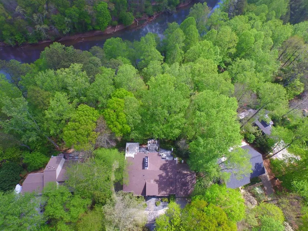 7305 Chattahoochee Bluff Drive, Sandy Springs, Georgia 30350, 6 Bedrooms Bedrooms, ,5 BathroomsBathrooms,Residential,Sold,7305 Chattahoochee Bluff Drive,5830149