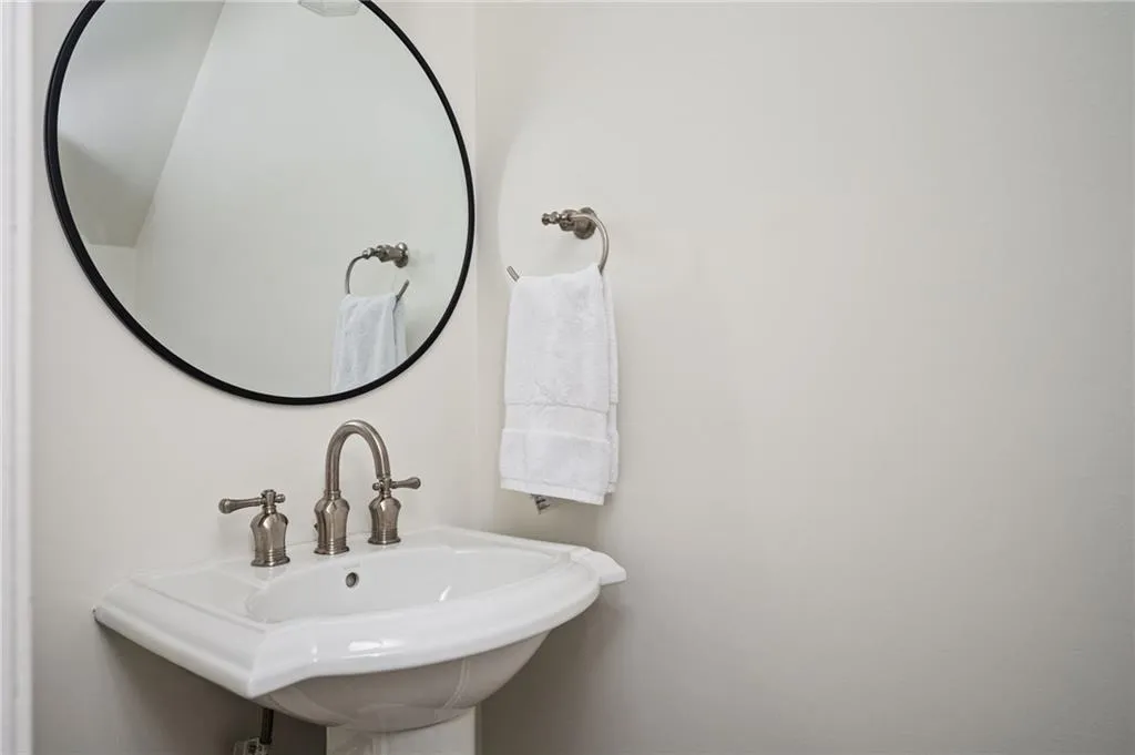 730 Towergate Place, Sandy Springs, Georgia 30350, 2 Bedrooms Bedrooms, ,2 BathroomsBathrooms,Residential,Sold,730 Towergate Place,7427492