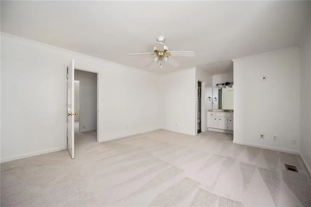 730 Towergate Place, Sandy Springs, Georgia 30350, 2 Bedrooms Bedrooms, ,2 BathroomsBathrooms,Residential,Sold,730 Towergate Place,7427492