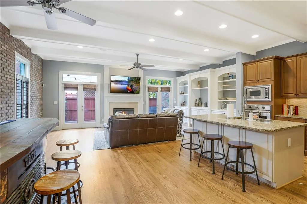 685 Lockton Place, Atlanta, Georgia 30342, 4 Bedrooms Bedrooms, ,4 BathroomsBathrooms,Residential,Sold,685 Lockton Place,6971882