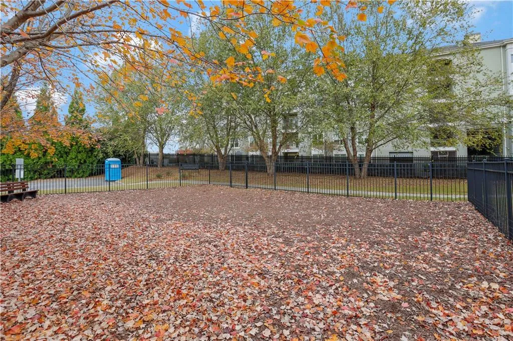 685 Lockton Place, Atlanta, Georgia 30342, 4 Bedrooms Bedrooms, ,4 BathroomsBathrooms,Residential,Sold,685 Lockton Place,6971882